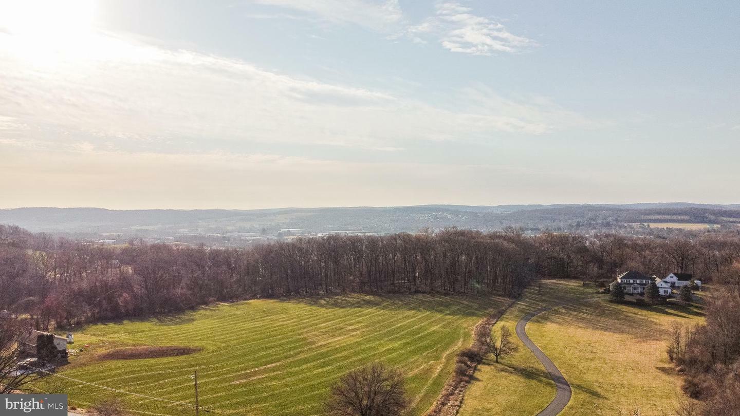 Property Photo: 3923 Ridgewood Road PA 17406
