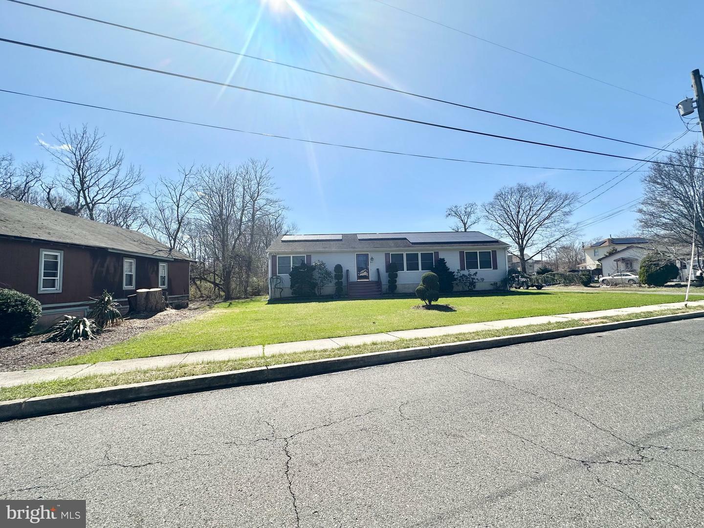 Property Photo: 811 W Park Avenue NJ 08232
