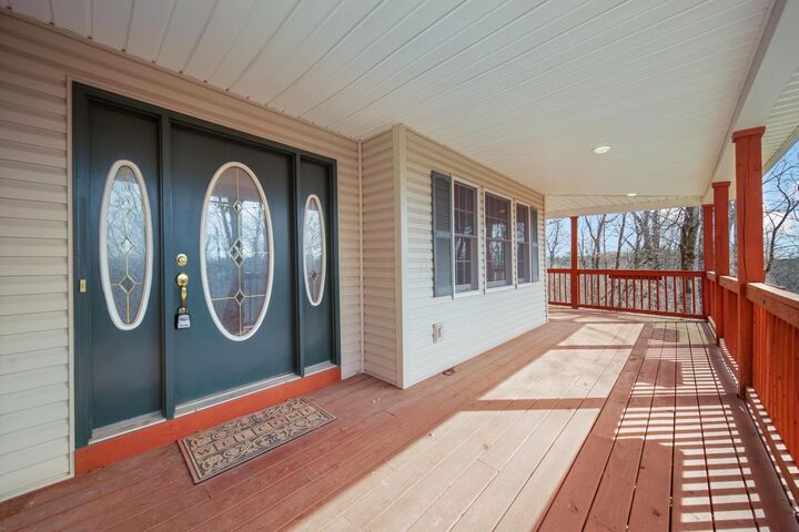 Property Photo: 4251 Alward SW Road OH 43062