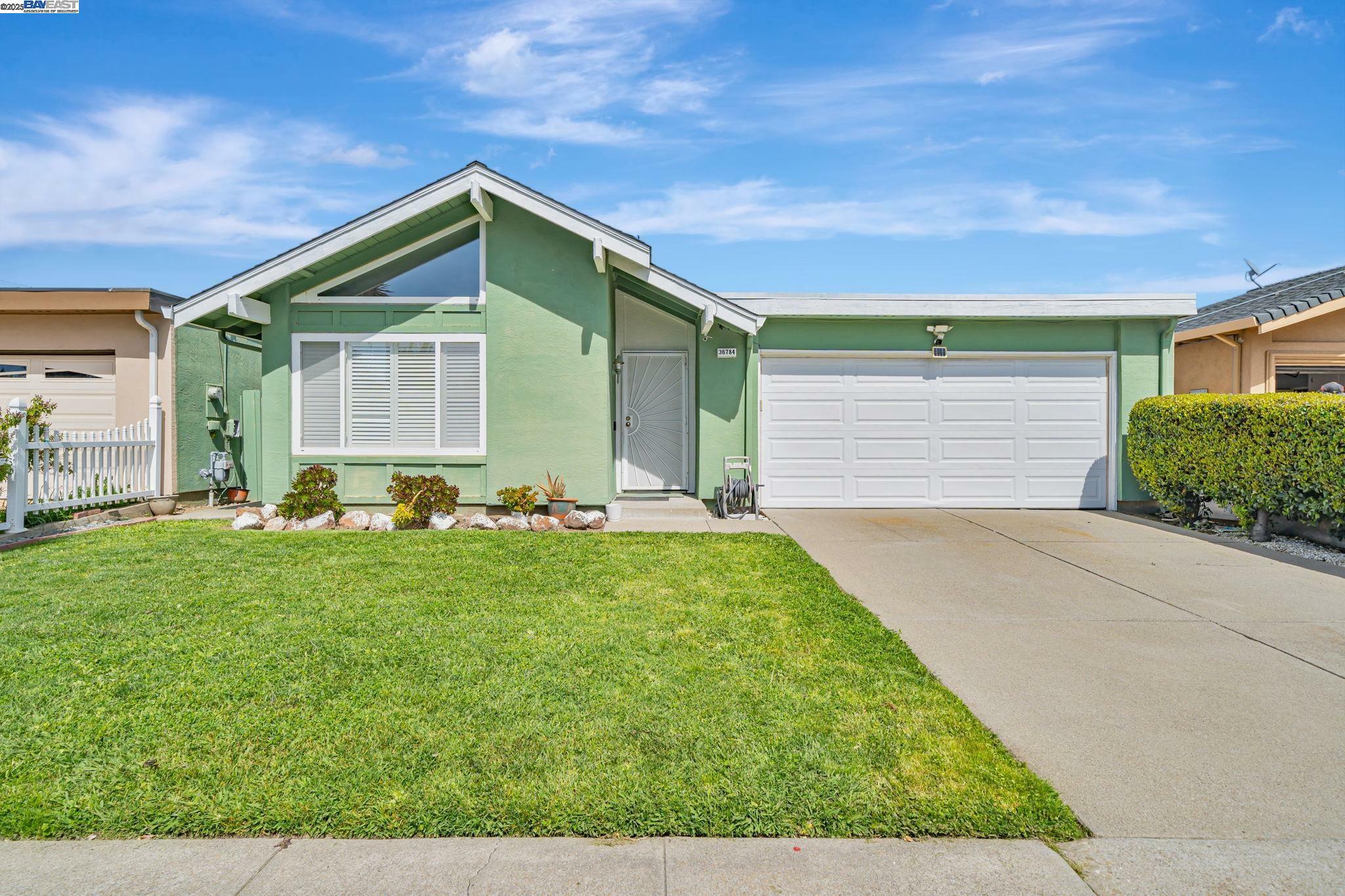 Property Photo: 36784 Port Tidewood St CA 94560