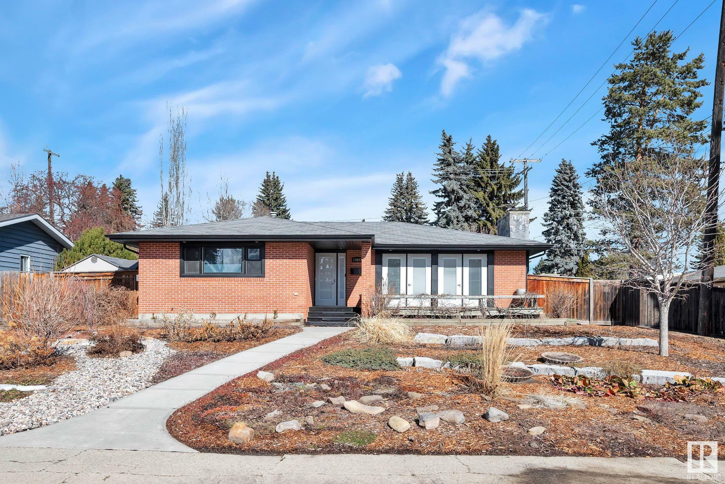 14012 90A Avenue NW  Edmonton AB T5R 4X5 photo