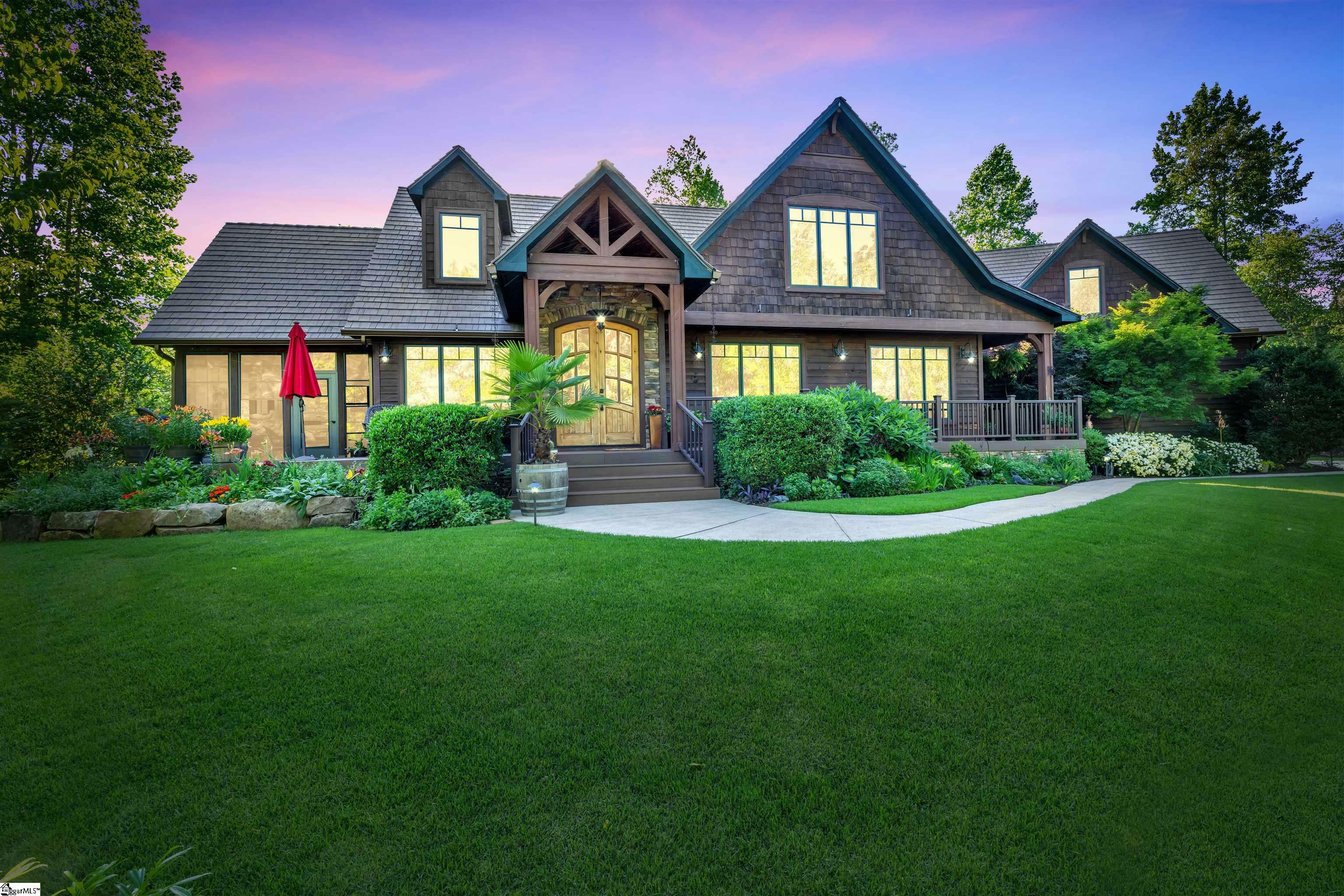 Property Photo: 511 Palmer Way SC 29685