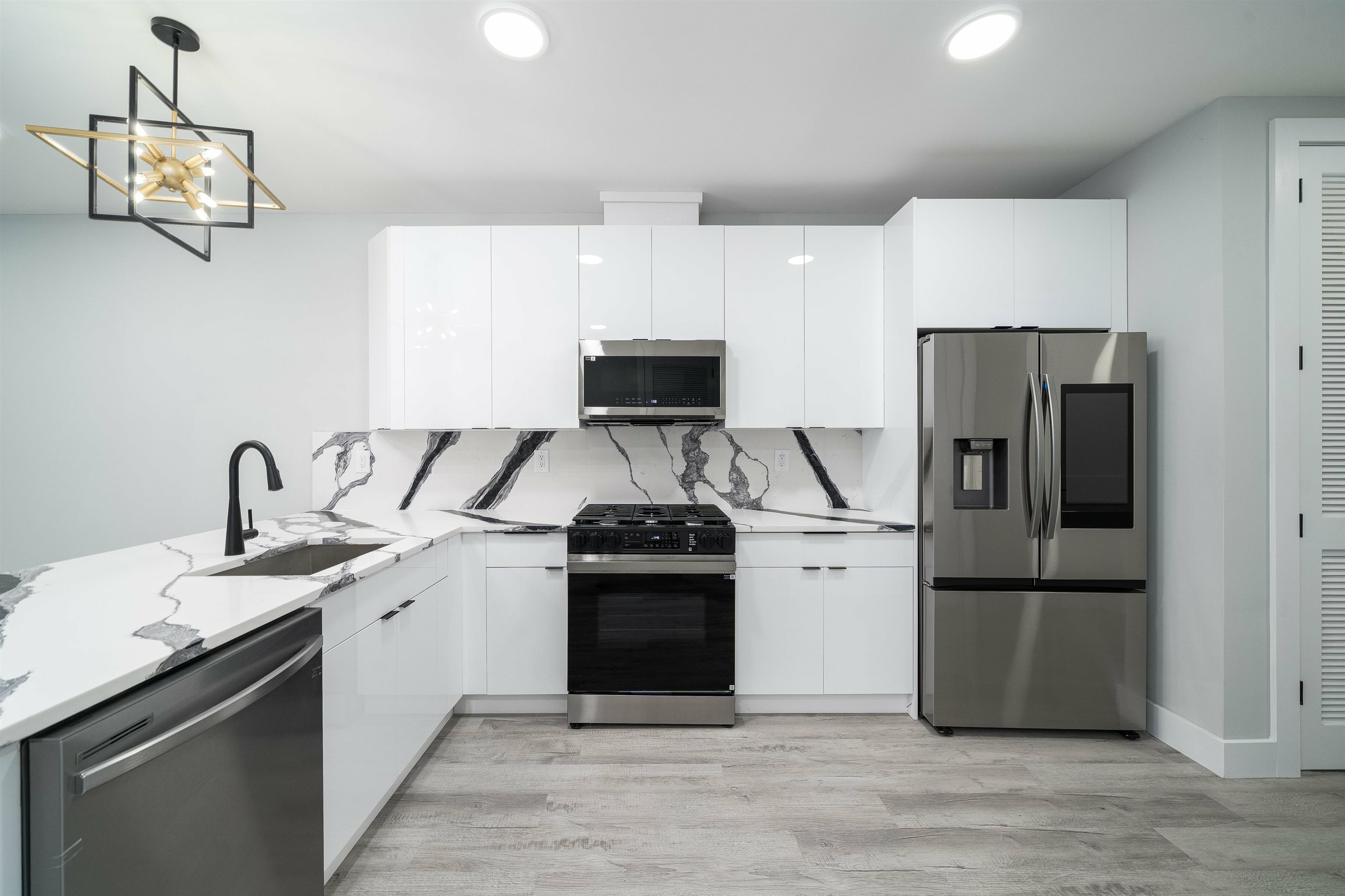 Property Photo: 187 Culver Ave 202 NJ 07305