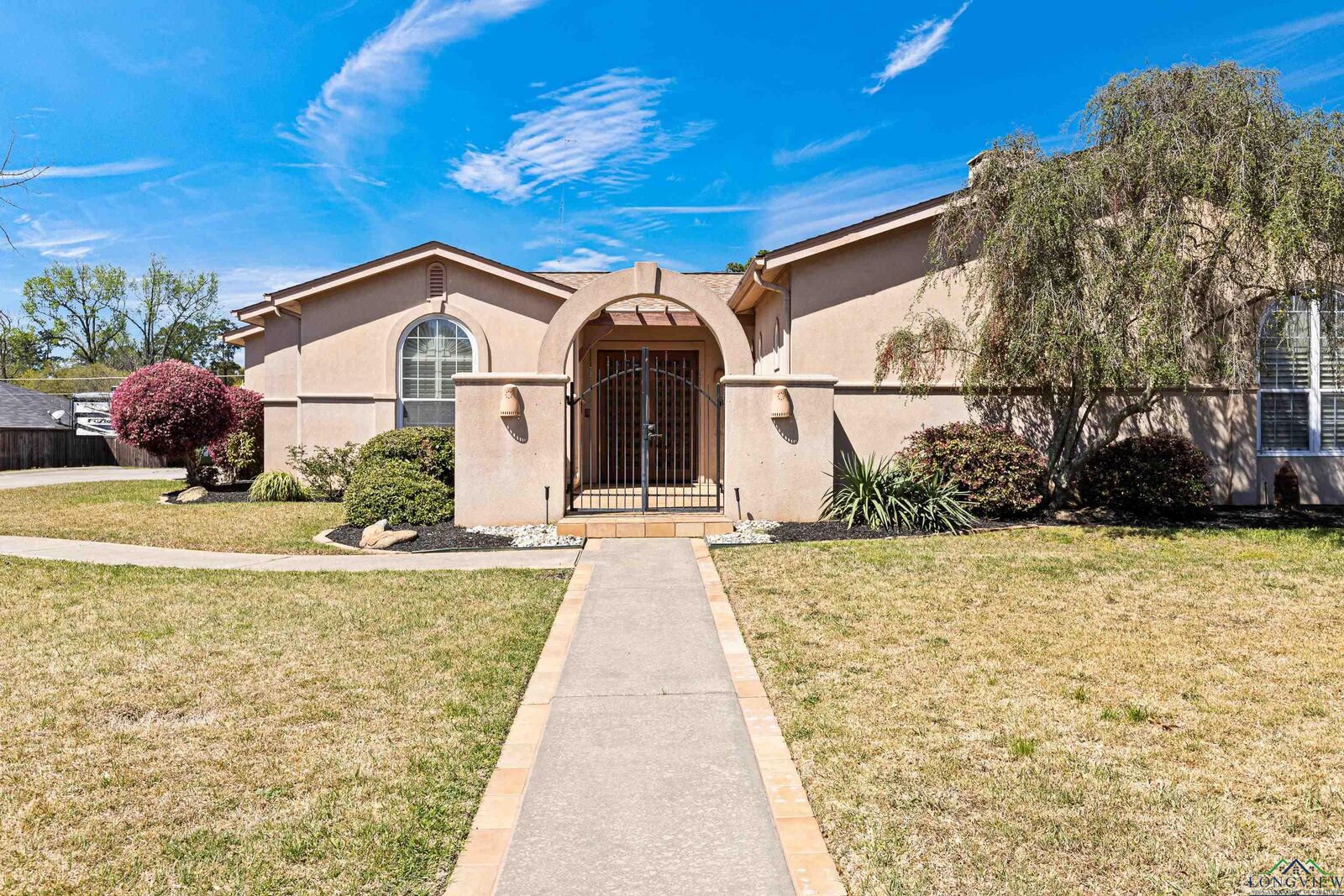Property Photo:  1405 Mary Lee Ln  TX 75601 