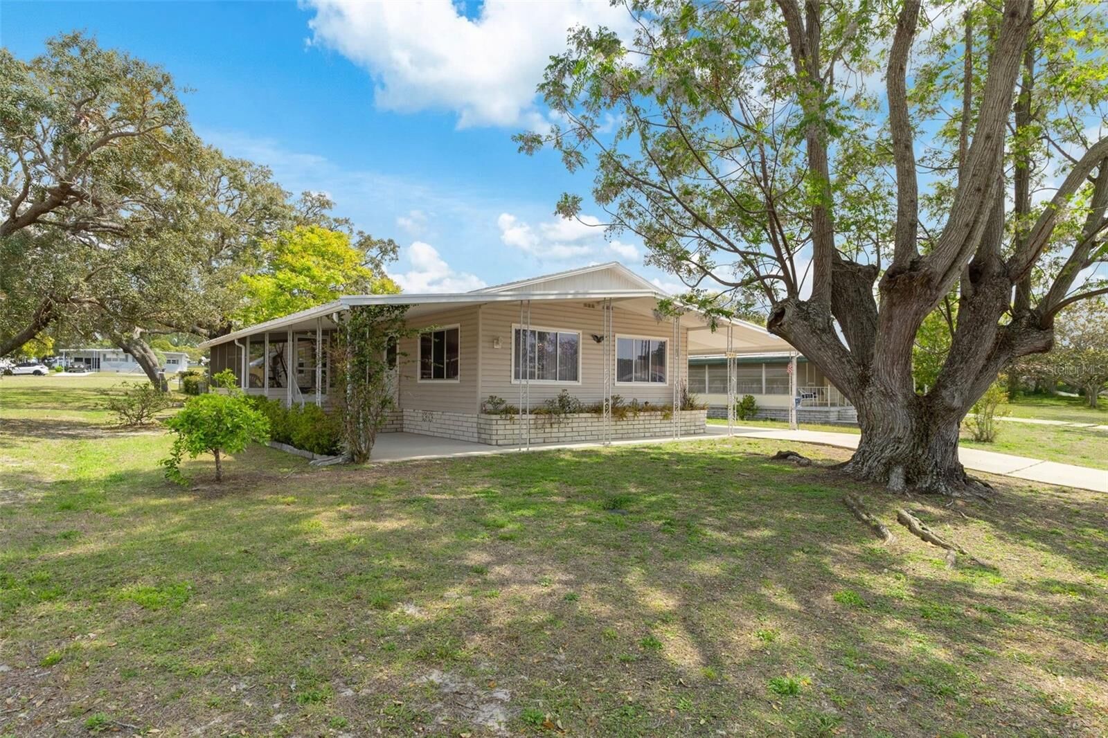 Property Photo:  7440 First Circle Drive  FL 34613 
