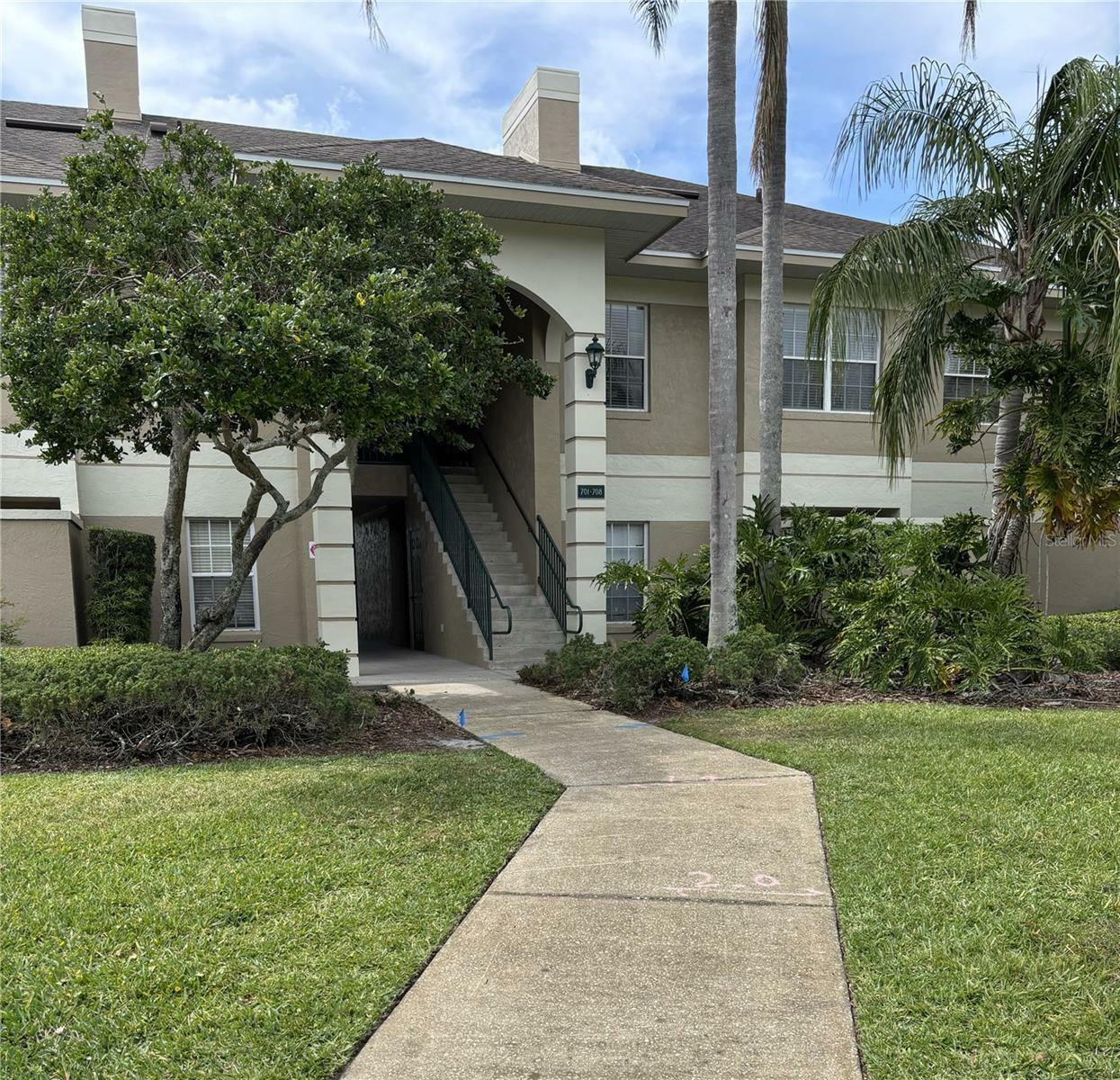 Property Photo:  703 Eagle Pond Drive 703  FL 33884 