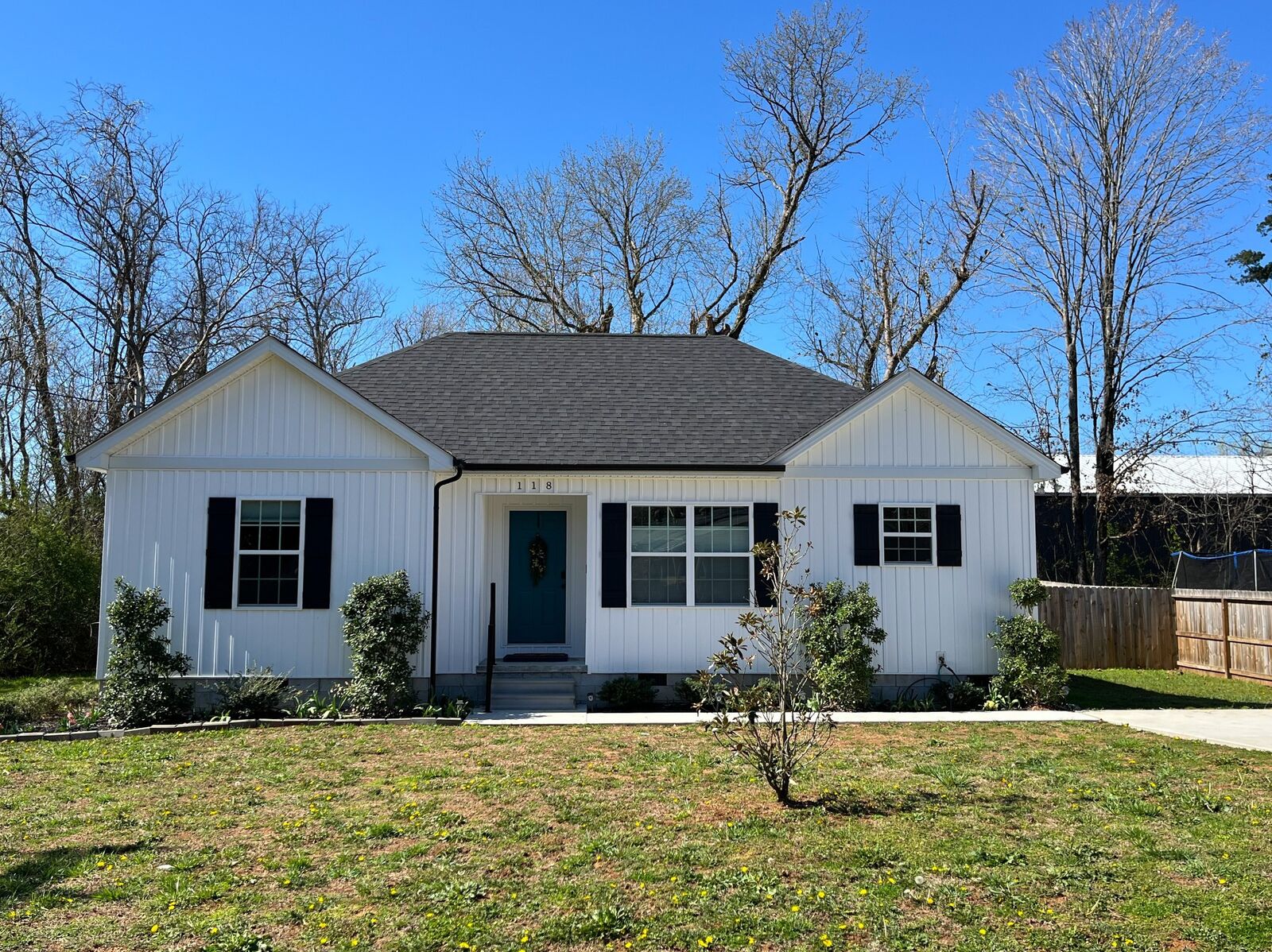 Property Photo:  118 Swann Ave  TN 37398 