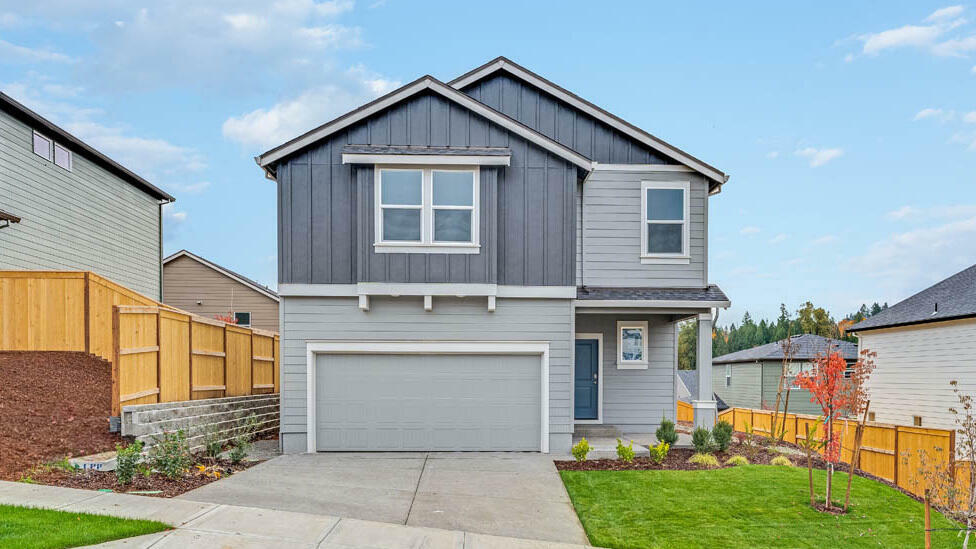 Property Photo: 528 Dawn Court OR 97501