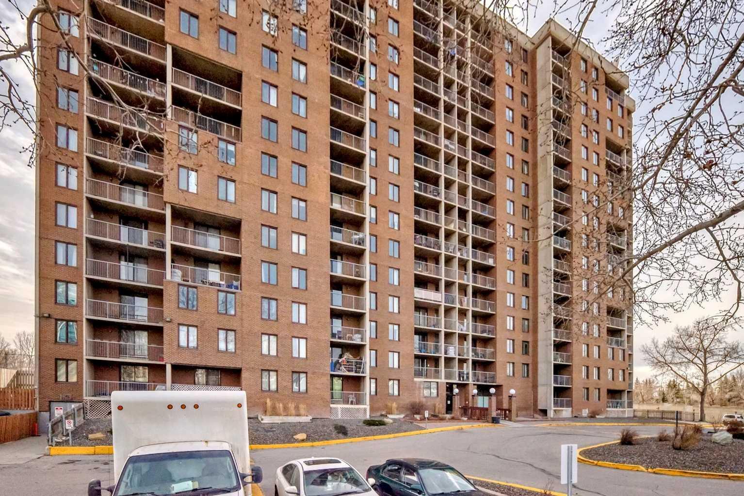 Photo de la propriété: 4944 Dalton Drive NW 1012 AB T3A 2E6