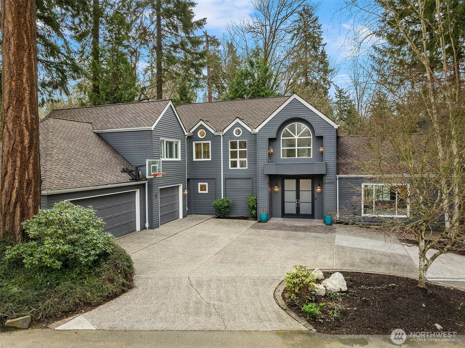 Property Photo: 4897 Forest Avenue SE WA 98040