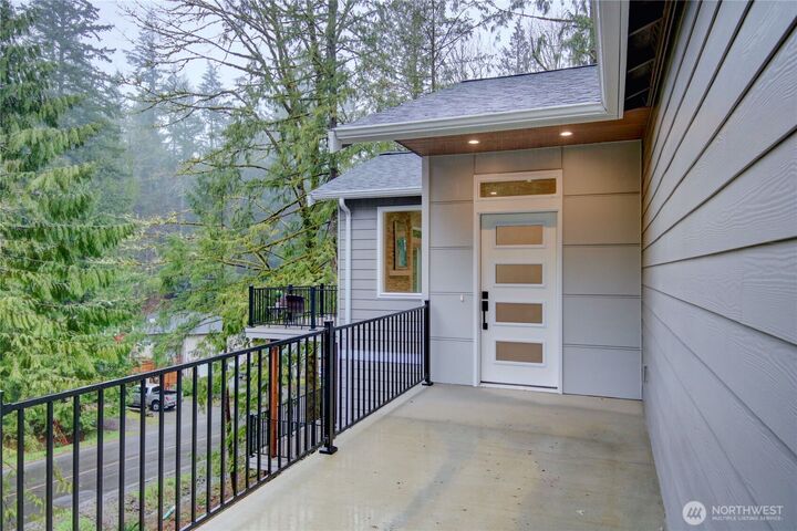 Property Photo:  1  Indian Ridge Court  WA 98229 