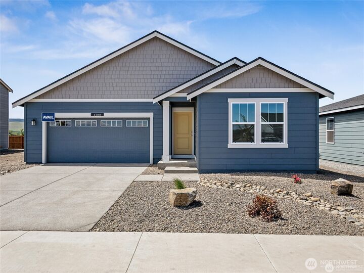 Property Photo:  1703 S Mallard Way 12  WA 98926 