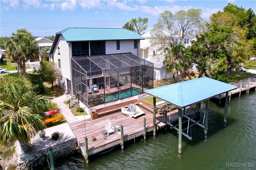 Property Photo: 1821 NW 20th Avenue FL 34428