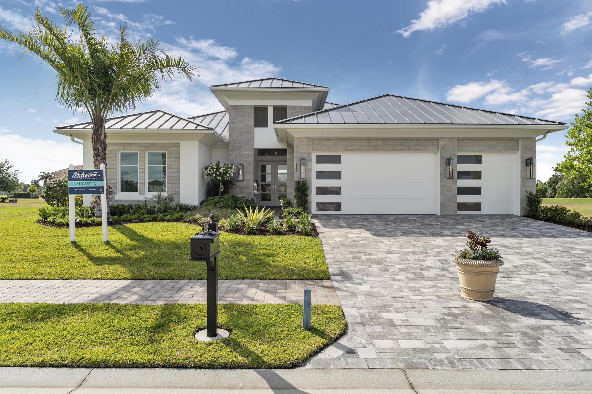 Property Photo: 106 SE Via San Marino FL 34984