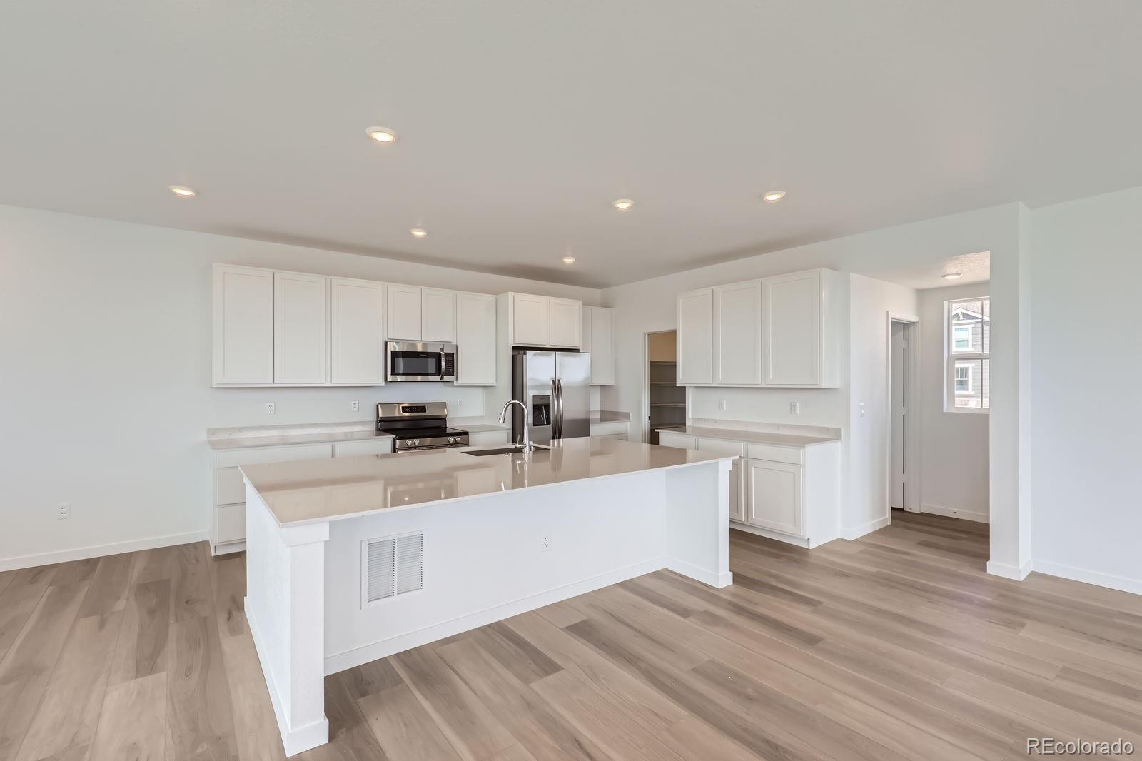 Property Photo: 6716 E 149th Avenue CO 80602