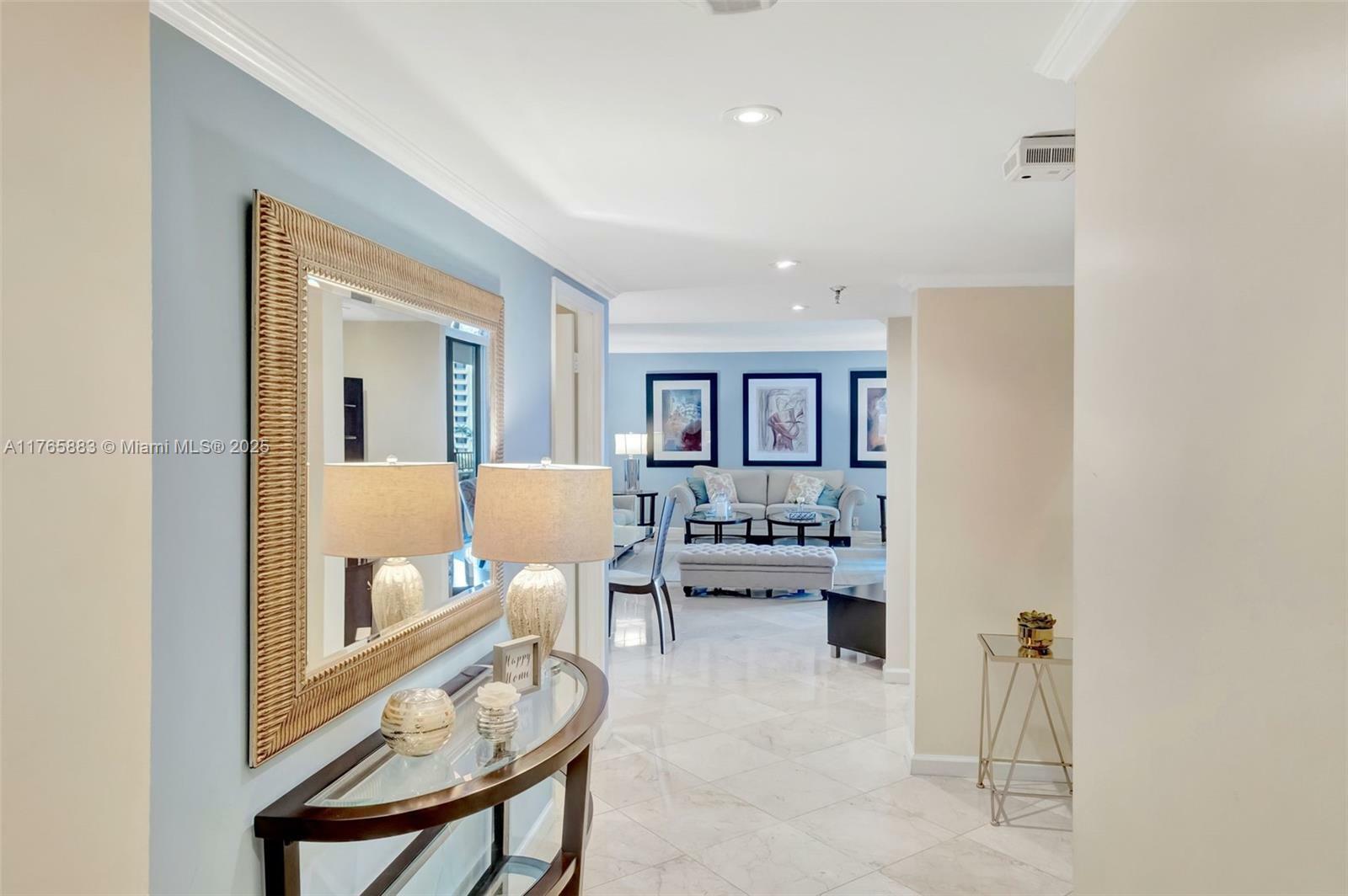 Property Photo: 520 Brickell Key Dr A914 FL 33131