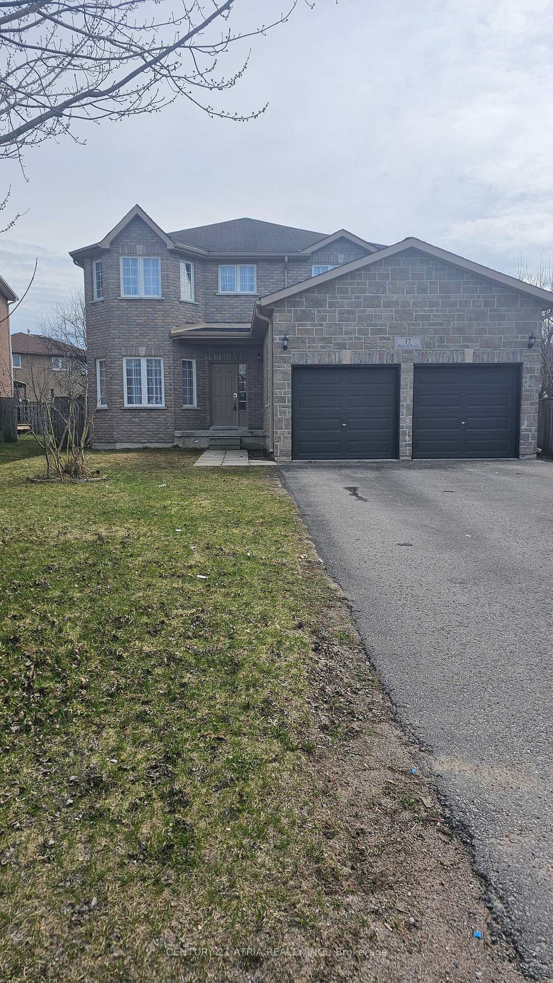 Property Photo: 17 Penvill Trail ON L4N 1T7