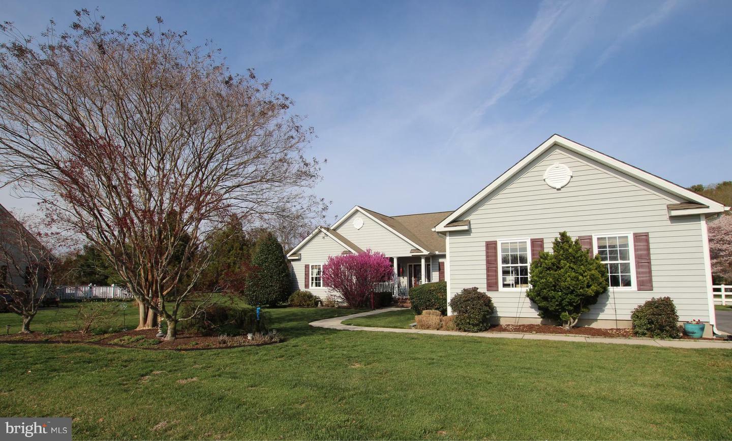 Property Photo: 16408 Winding River Drive DE 19968