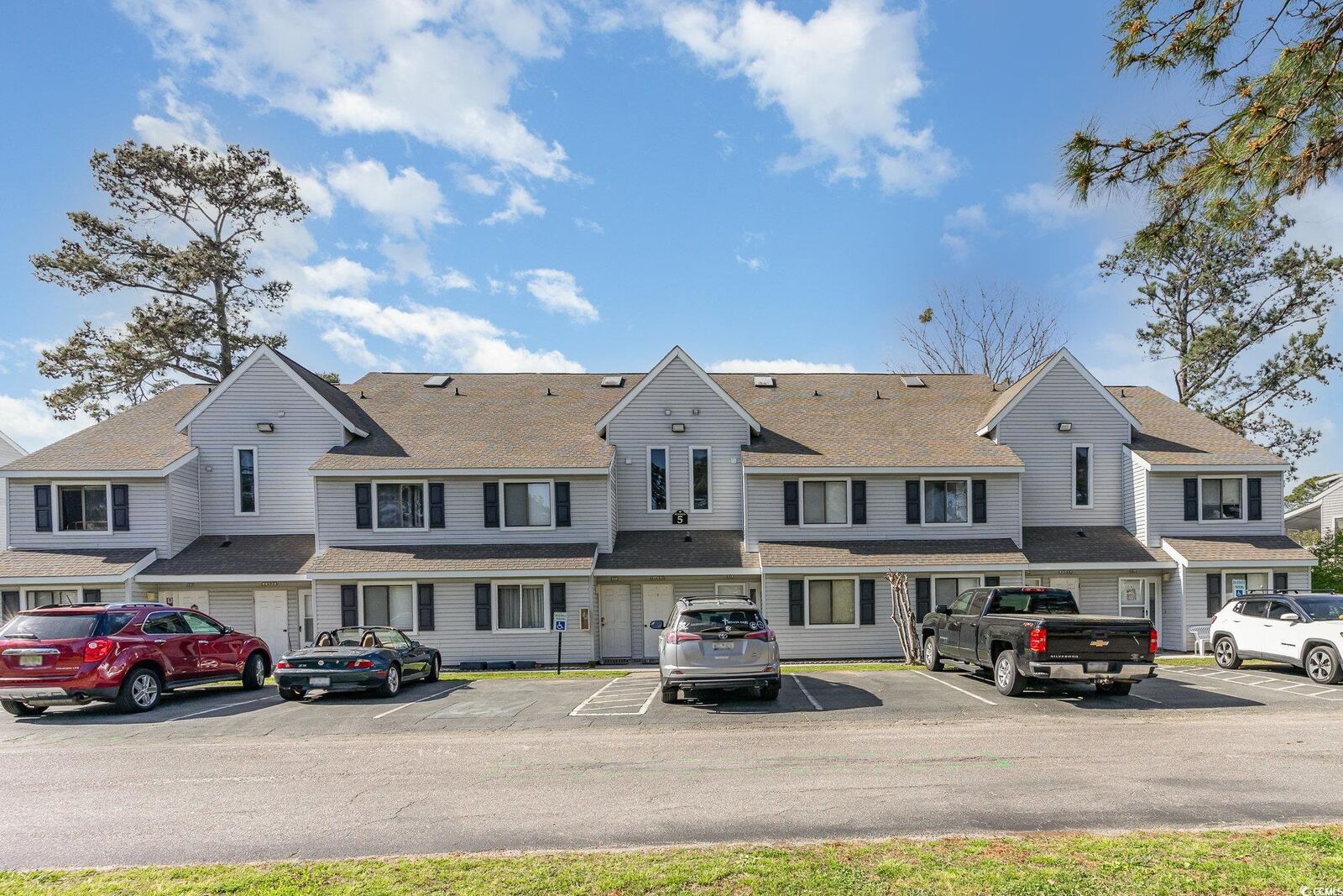 Property Photo: 500 Fairway Village Dr. 5D SC 29588