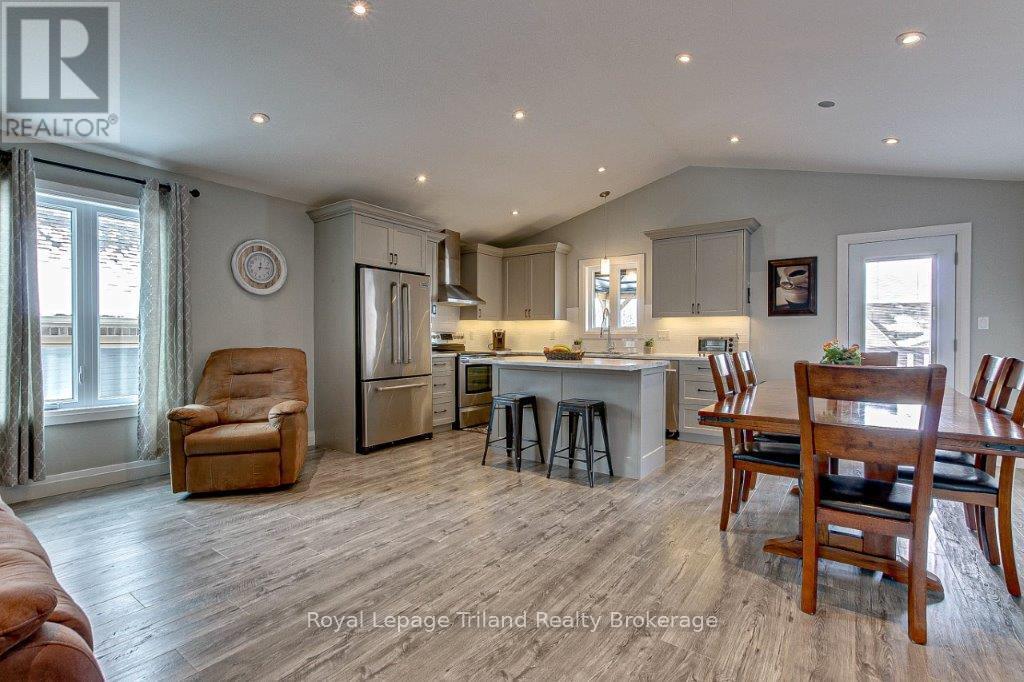 Property Photo: 62 Brown Street ON N5H 3G6