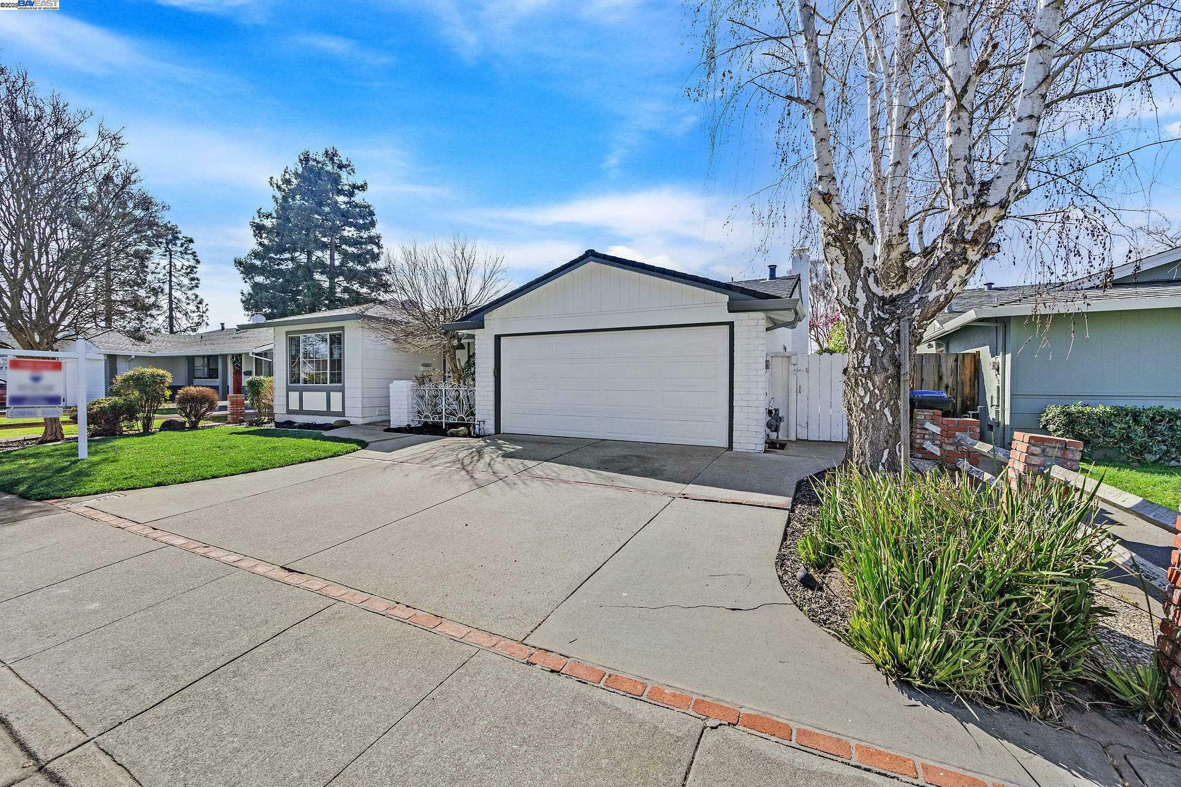 Property Photo:  34433 Ramsgate Pl  CA 94555 