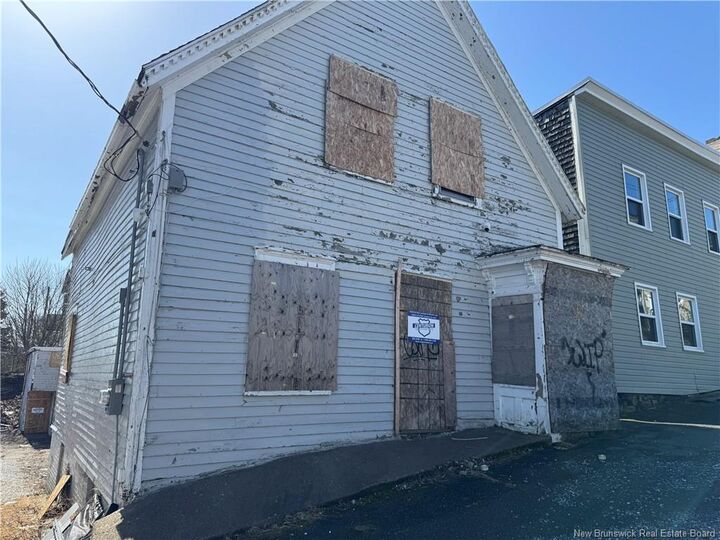 Property Photo:  140 Elliott Row  NB E2L 1C9 