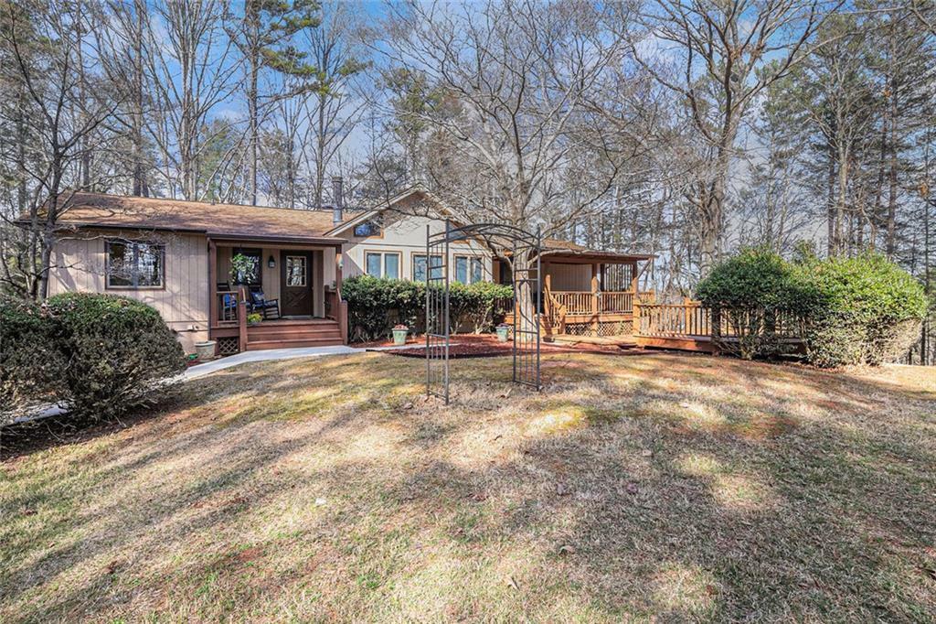 Property Photo: 925 Horseshoe Bend Road GA 30533