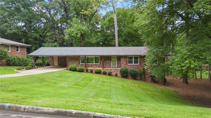Property Photo: 1505 Robinhood Trail GA 30501