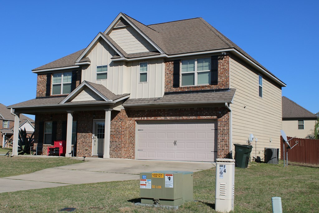 Property Photo: 6 Pebblebrook Lane AL 36856