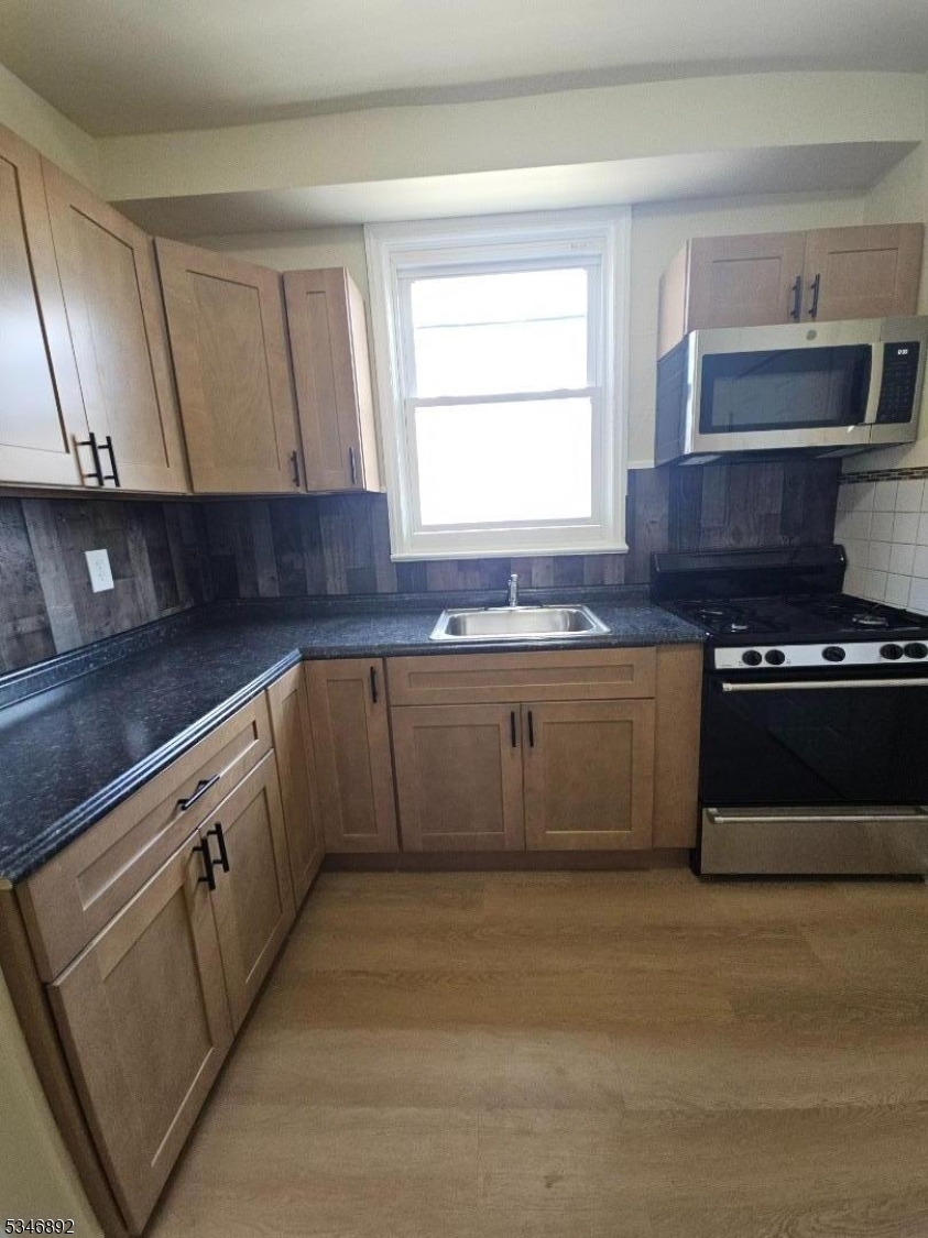 1753 Springfield Ave 2B  Maplewood Twp. NJ 07040 photo