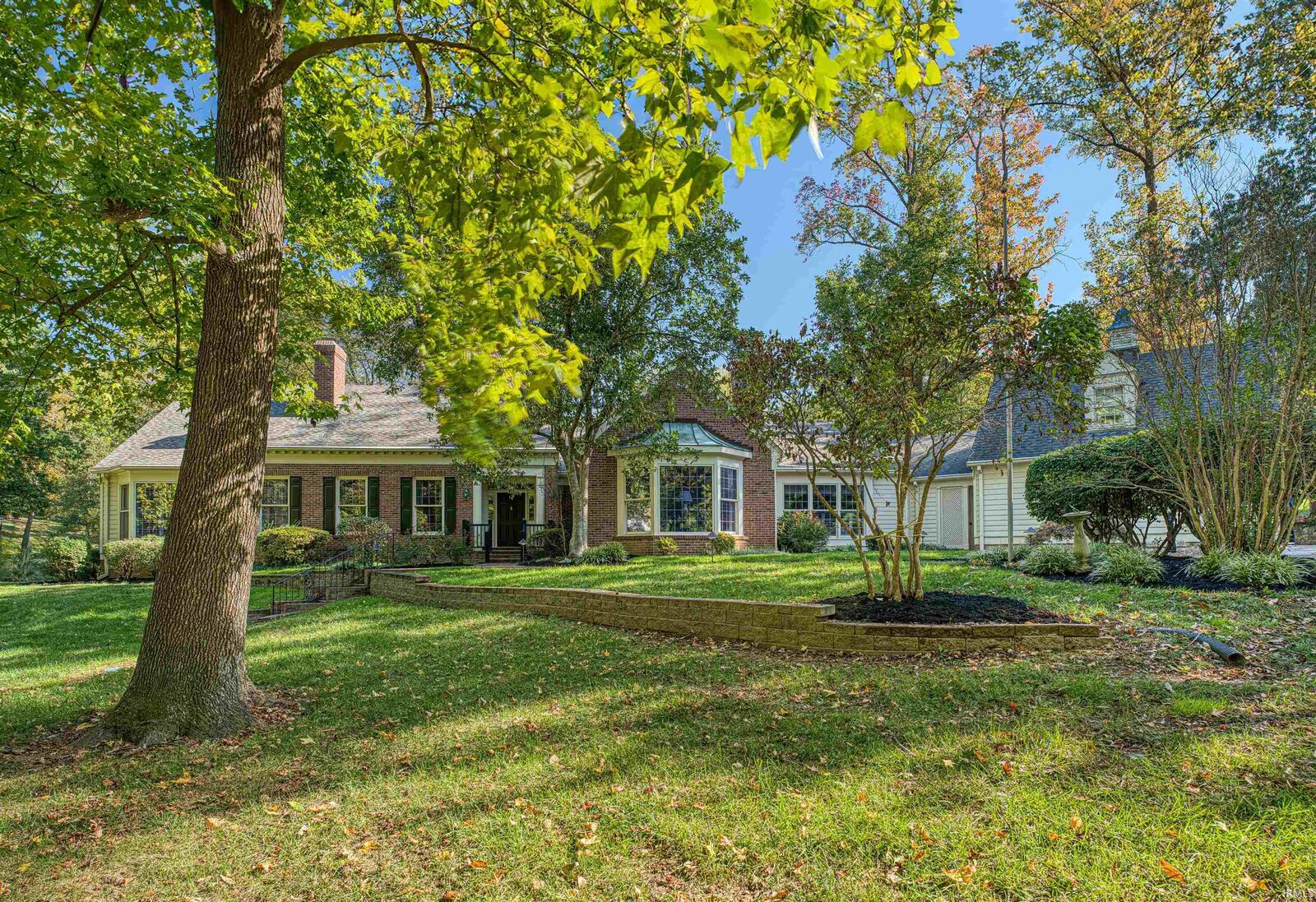 Property Photo: 4012 Fairfax Court IN 47710