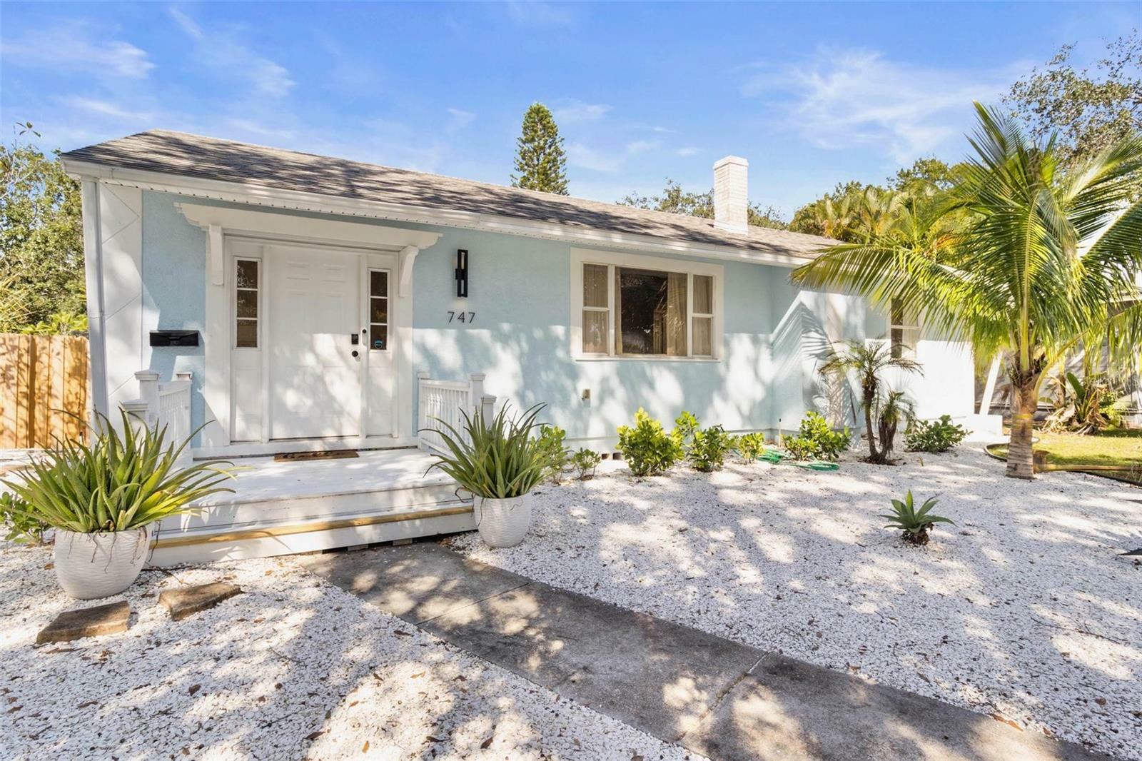 Property Photo: 747 39th Avenue NE FL 33703