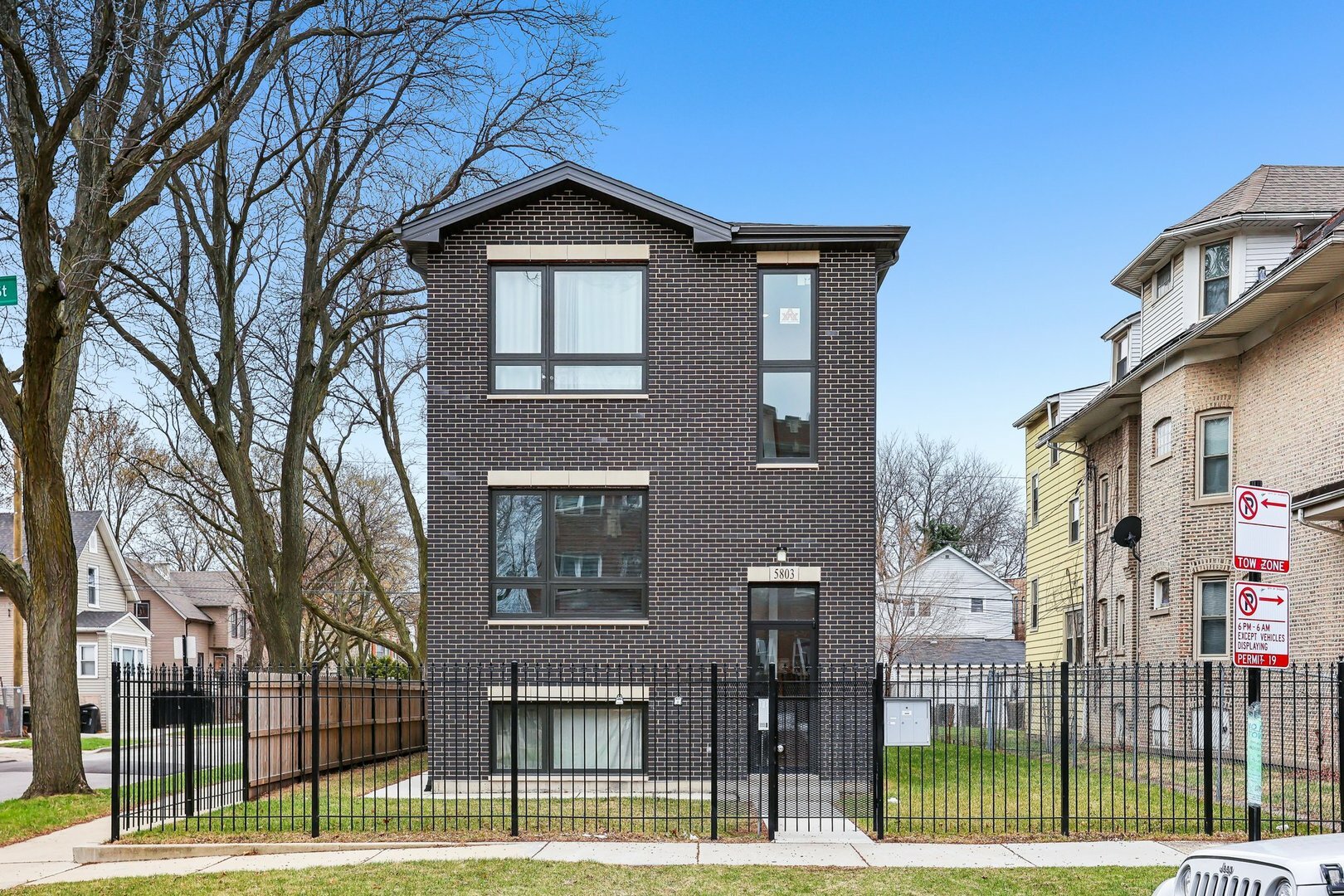 Property Photo: 5803 W Superior Street IL 60644