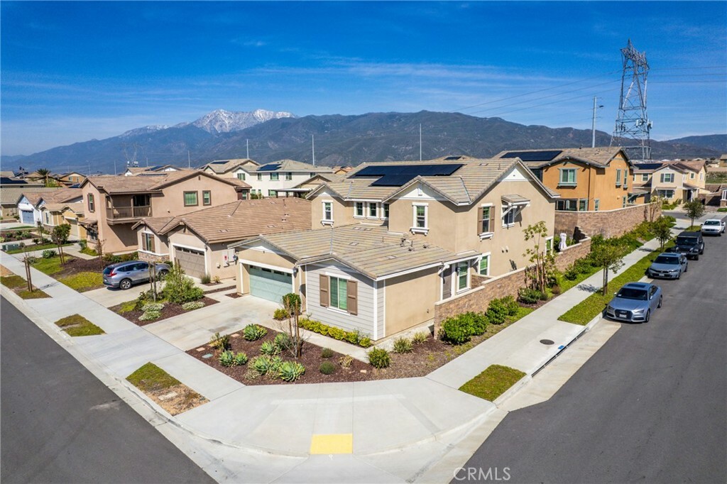 Property Photo: 16614 Oakville Street CA 92336