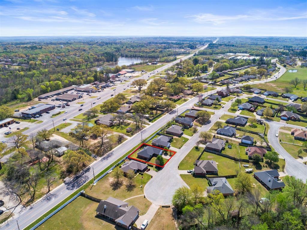 Property Photo: 1400 Lakeside Court TX 75771