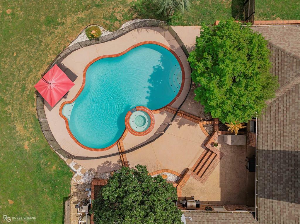 Property Photo: 521 Lovers Landing LA 71111
