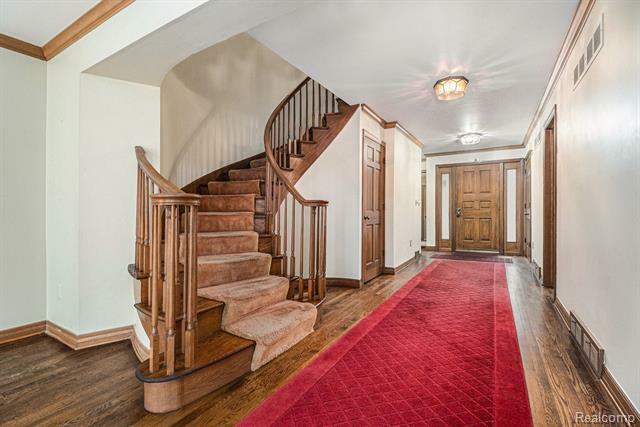 Property Photo: 15 Timberlane Court MI 48126