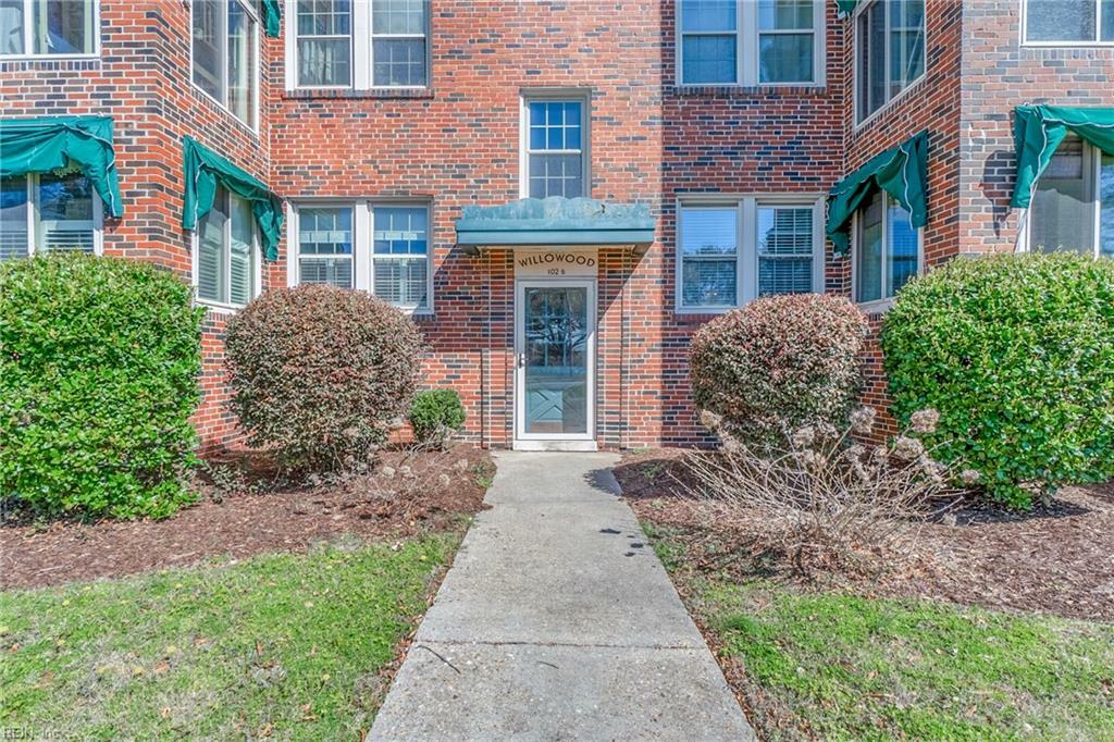 Property Photo: 102 Willow Wood Drive B2 VA 23505