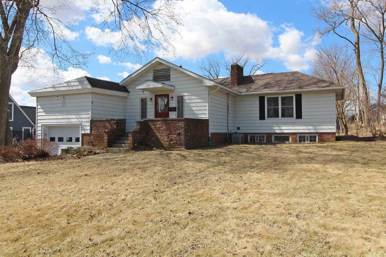616 South Iowa Street  Dodgeville WI 53533 photo