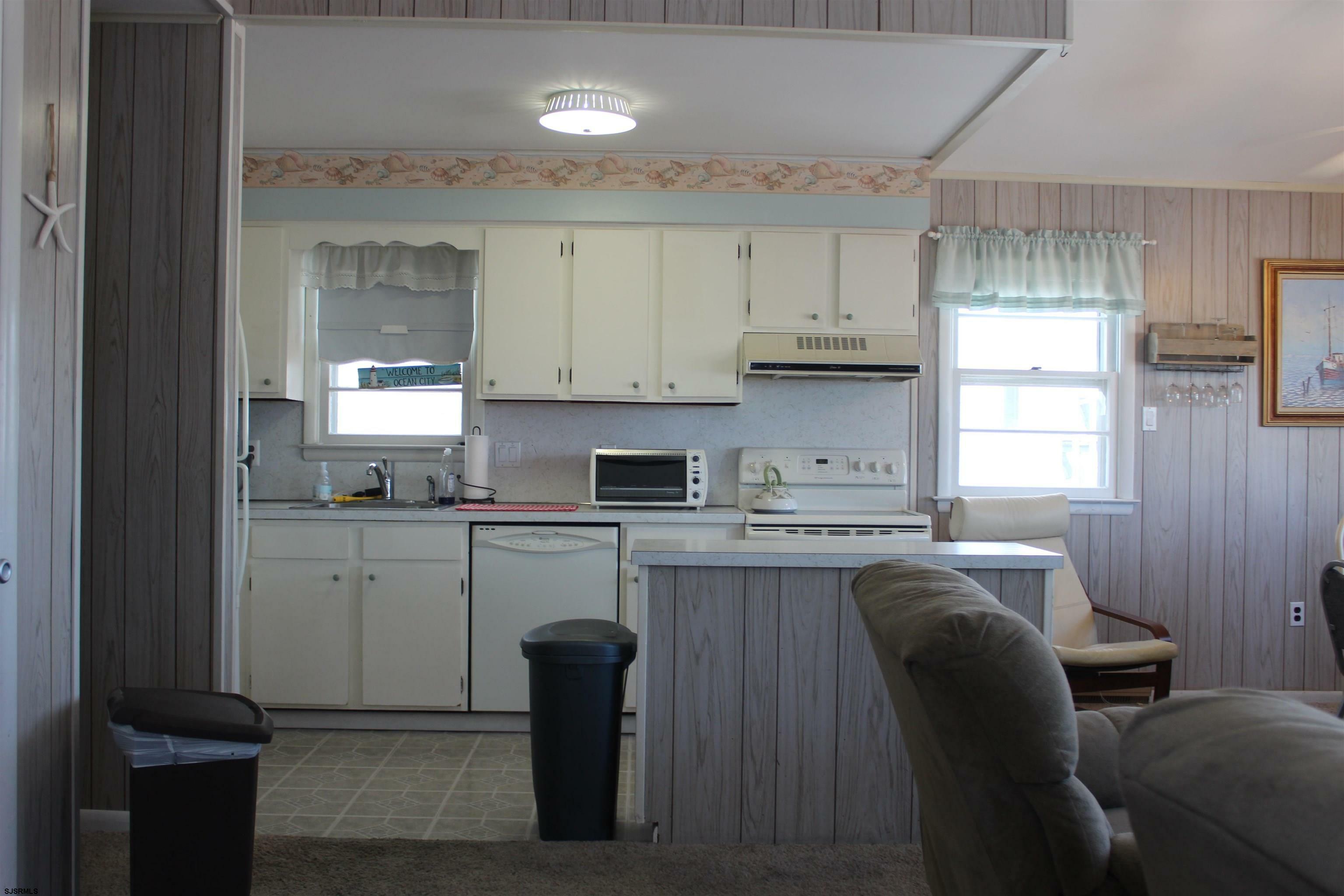 Property Photo: 4215 West Ave 2 NJ 08226