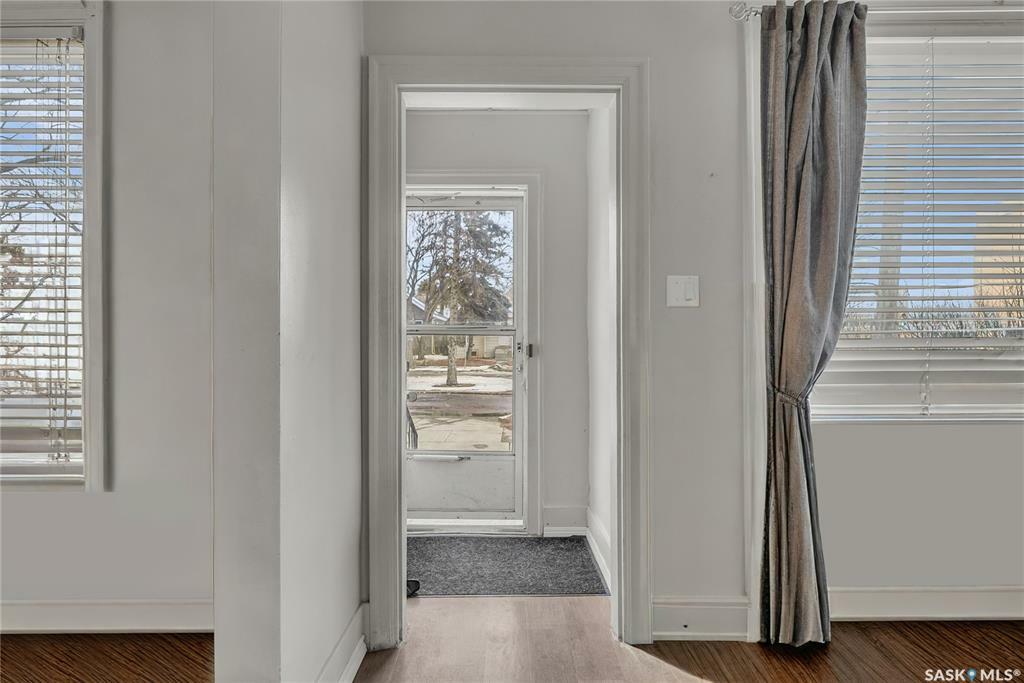 Property Photo: 101 32nd Street W SK S7L 0S2