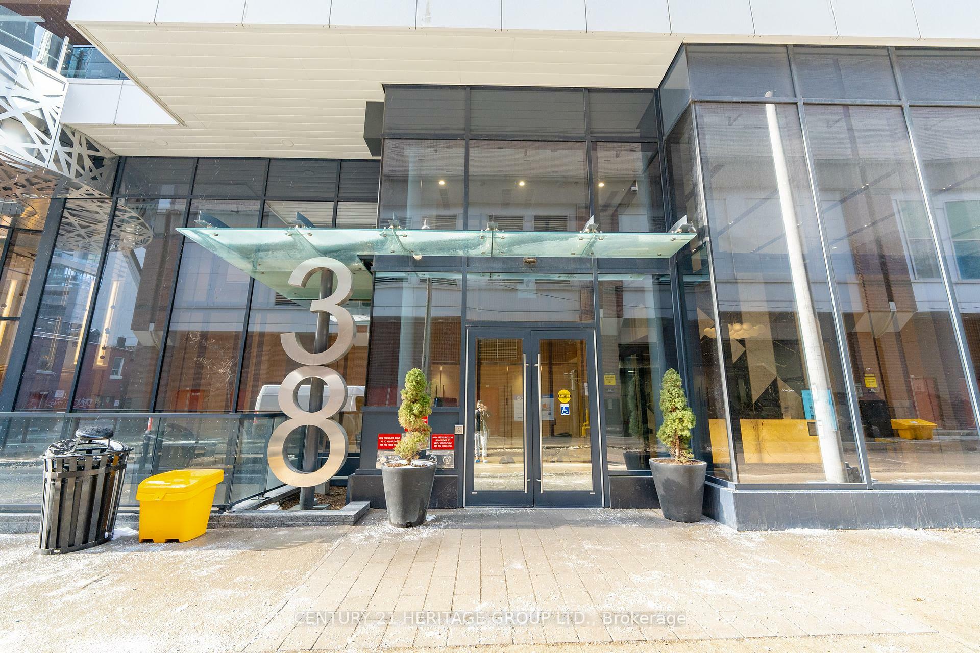 Photo de la propriété: 38 Widmer Street 4801 ON M5V 0P7