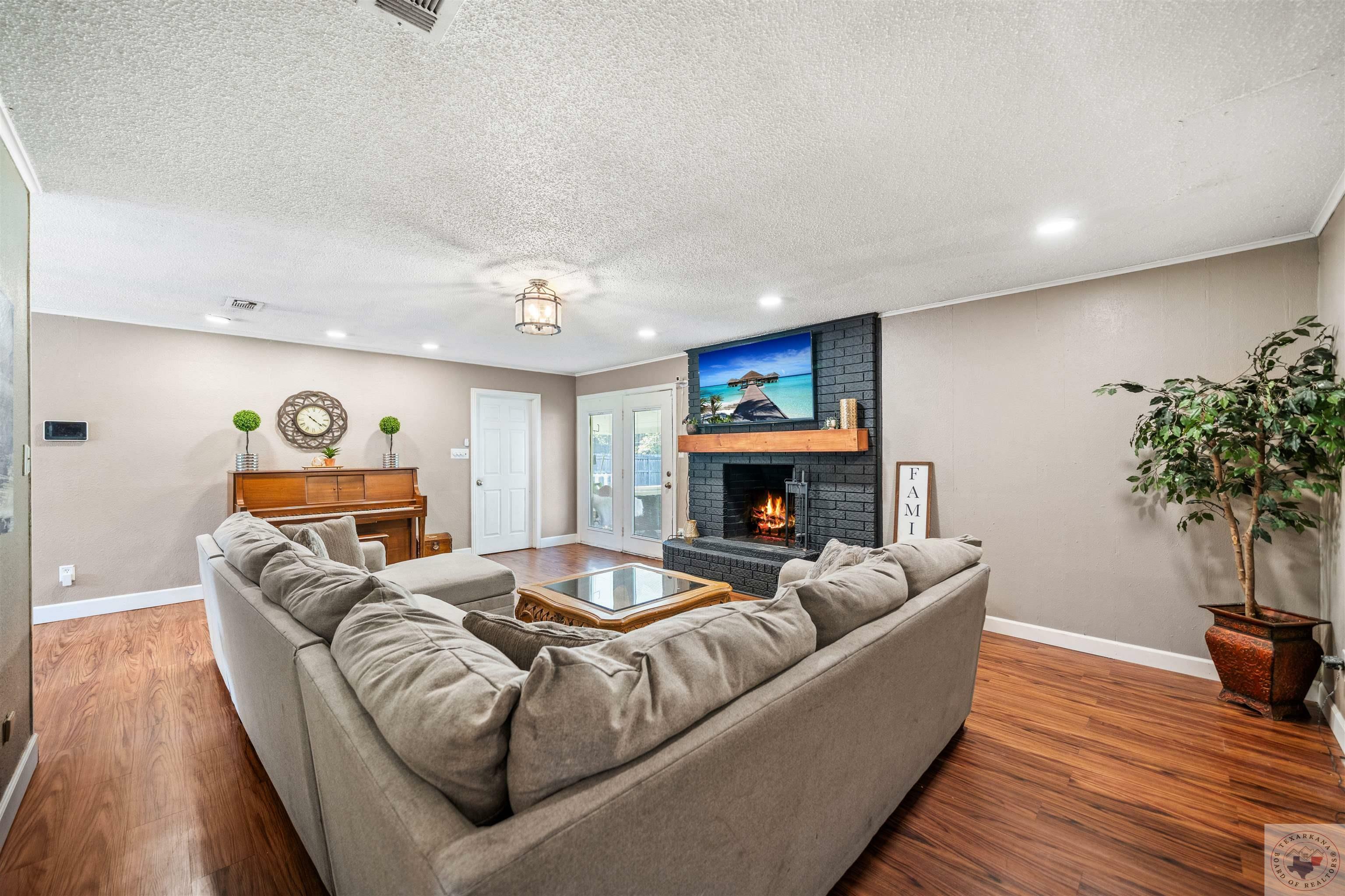 Property Photo: 6605 Chaparral TX 75503