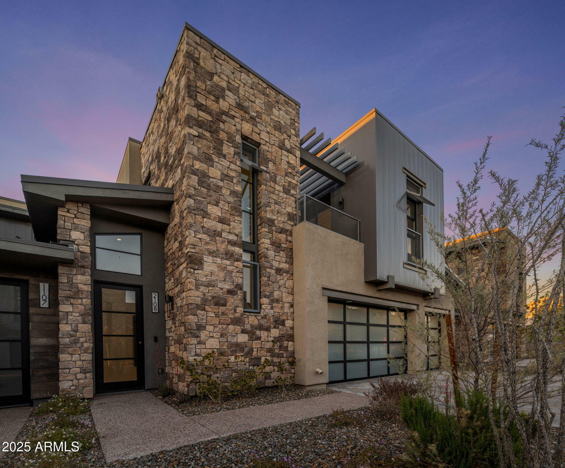 Property Photo: 37200 N Cave Creek Road 2108 AZ 85262