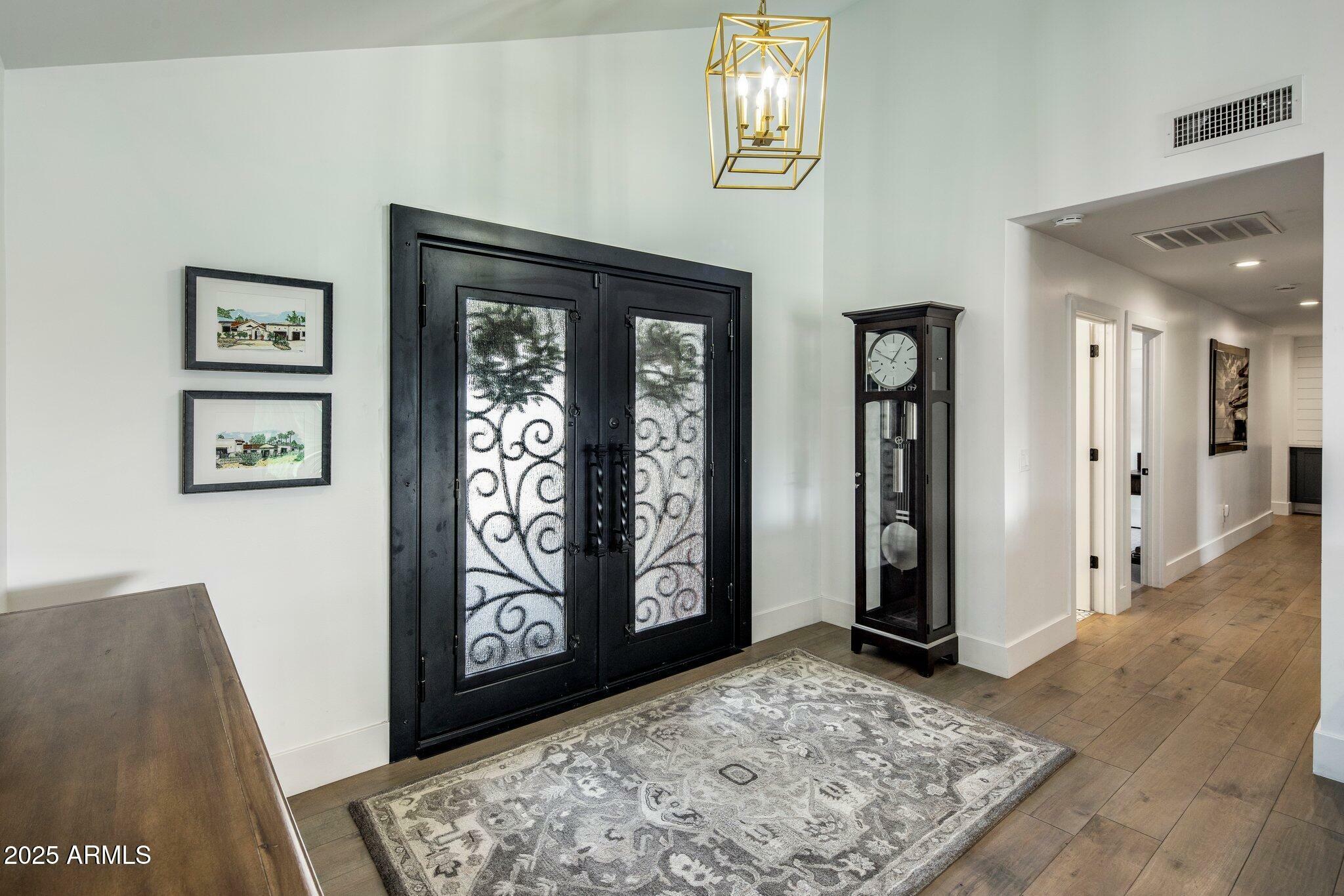 Property Photo: 8623 E Clubhouse Way AZ 85255