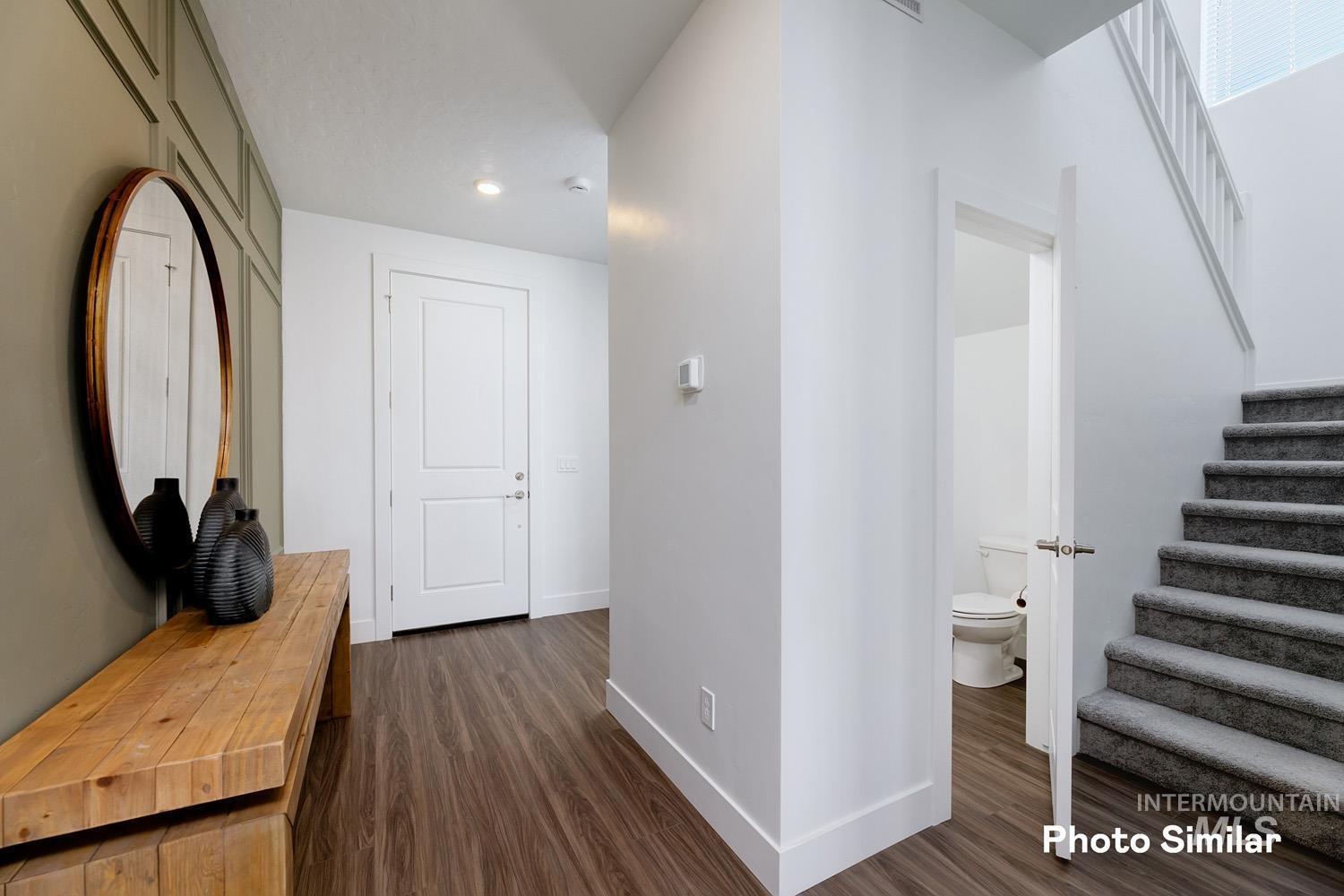 Property Photo: 5512 E Bridal Veil Falls Dr ID 83686