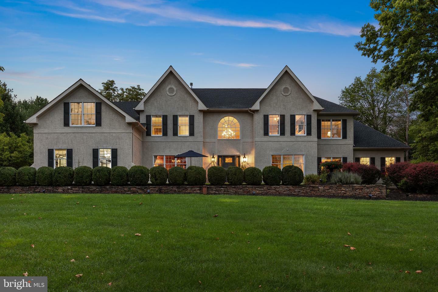 Property Photo: 26 Woodside Lane PA 18938