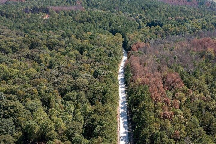 Property Photo:  250 Riversong Road  GA 30117 