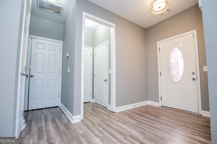 Property Photo:  207 Meadow Lake Drive  GA 30116 