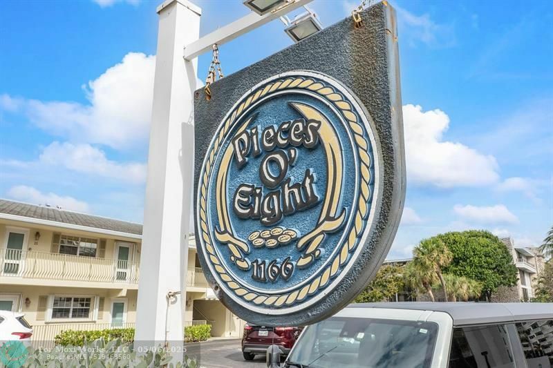 Property Photo: 1166 Hillsboro Mile 5 FL 33062